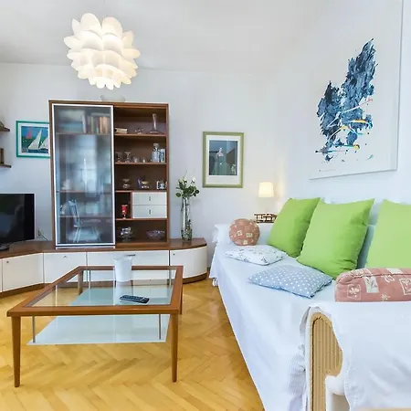 Zorka Apartment Makarska
